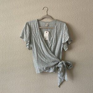 Billabong Wrap Top Beachy Coastal